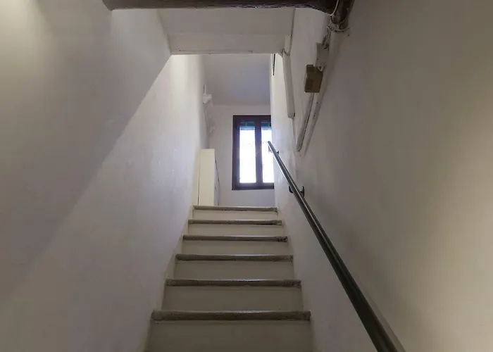 Le Ancore Few Steps From Biennale Art *